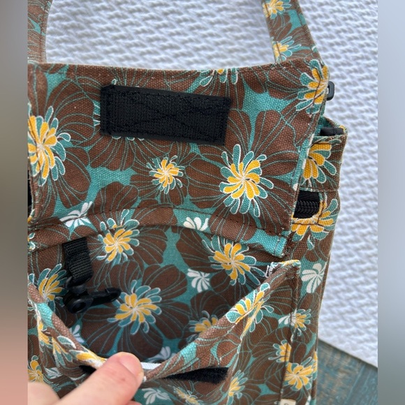 Kavu Limited Edition Cross Body Purse Bag Brown Blue Yellow Like New - Picture 7 of 8